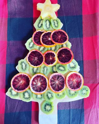 🎄LAST MINUTE TRAY IDEAS! 🎄
We’ve decided not to do any entertaining over the holidays, but since there’s 5 of us, it’s always kind of a mini party 🎉 anyway. But if you’re having folks over and want to put something together that says 🤩 but is actually super easy, try one of these tray ideas:
🎄Vitamin C Tree: The combo of 🥝 and blood orange 🍊 isn’t just stunning, it’s a 😋 way to pack in lots of vitamin C without anyone overthinking it 😉
🎄Charcuterie Wreath: Yeah, mine isn’t the prettiest one out there, but it was easy to put together. And the sugared cranberries are really worth it. Definitely recommend making them! They’re like a great pair of earrings—they dress up anything 🧀 🫒 🥜 
Here’s to taking it easy this holiday season and staying healthy and safe! Sending virtual hugs to all of you 😘🤗😘🤗😘🤗😘🤗
#happyholidays 
#merryeverything 
#staysafe 
#stayhealthy 
#vitaminc 
#bloodoranges 
#snacktrayideas 
#holidaysnacks 
#easyentertaining 
#candiedcranberries 
#charcuteriewreath 
#homefortheholidays