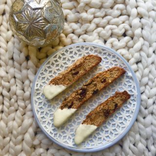 WHITE 🍫 DIPPED BISCOTTI
I wasn’t planning to post today, but @cookinrd reminded me that it’s #chocolatecoveredeverything day, so I had to share these WHITE 🍫 DIPPED GINGER-PISTACHIO BISCOTTI. They are just as 😋 as they sound and pretty simple to make too. 
Yes, these biscotti go well with ☕️ 🫖 or hot cocoa, but they also make a stellar ✨ hostess or host 🎁 Just put them in a tin or a cellophane bag and tie it up with a 🎀 Recipe link 👆 in bio 😊
What are you dipping in 🍫 today?
#chocolatecovered 
#whitechocolatedipped 
#biscottirecipe 
#candiedginger 
#pistachios 
#homemadegifts 
#hostessgifts 
#dunkincoffee 
#teaandcoffee 
#holidaybaking 
#wholegrainbaking 
#cozybaking