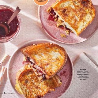 PB & CHEDDAR 🧀 MELT
It’s #nationalgrilledcheeseday, so celebrate with my twist on a traditional PB & J. It might sound odd to put PB 🥜 in your grilled cheese 🧀 sammie, but I promise 🤞 that it’s 🤩 
I just returned from a conference with @nationalpeanutboard and I’m fully inspired by the multitude of ways you can use this 😋 and nutritious spread in recipes.
I originally created this recipe for @parents and trust me, it’s a 👧🏼 and mom pleaser😊 Here’s how to make it:
1. Spread 1 tsp 🧈 on side of 2 slices of 🍞 
2. Coat a pan or griddle with cooking spray and place 1 piece of bread in pan, 🧈 side down. Cook for 1 min over med-high heat.
3. Place 1/3 cup shredded cheddar or manchego 🧀 on top of 🍞 and cook until 🧀 melts.
4. Spread I buttered slice of remaining 🍞 with 1 TBSP PB, then 1 tsp jam. Place jam side down on 🍞 with the 🧀. Flip 🥪 and cook another minute.
5. Remove from pan, let sit a minute, then slice in half and devour! 😋
What do you think? Into it or not? I just made one this morning and it was amazing 🤩 
#grilledcheese 
#pbandjelly 
#nationalgrilledcheeseday 
#peanutbutterlover 
#kidfriendlyfood 
#dressedupsandwich 
#peanutbutterrecipe 
#parentsmagazine 
#grilledcheesesandwich 
#healthyandtasty 
#grownupkidfood