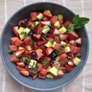🍓 MINTY FRUIT SALAD 🍉 
Warm weather means two things: Outdoor gatherings + more focus on hydration 💦 (ok, it means a lot more, but just hear me out). You can take care of both things with this 😋 and refreshing fruit 🥗 
My mint is looking 🤩 and I can’t wait to make this beauty😁 You’ll Need:
🍉
🍓
🍇 
🍍 
🍯 
Mint + chamomile 🫖 bags
This 🥗 has relaxing properties from the mint and #chamomiletea, so it’s perfect for a Mother’s Day celebration! 
Grab the recipe 👆 🍓🍉🍇 🍾 
#mothersdaybrunch 
#mothersdayfood 
#hydratingfoods 
#fruitsaladrecipe 
#watermelonrecipes 
#summerrecipes 
#chamomiletea 
#freshmint 
#springrecipes 
#breakfastinbed